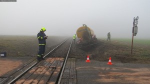 nehoda-stret-traktoru-s-vlakem-ocelice-rychnovsko-3