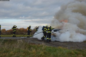 mercedes-benz-zacal-horet-za-jizdy-bylany-1