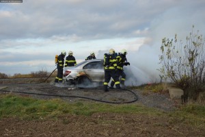 mercedes-benz-zacal-horet-za-jizdy-bylany-3