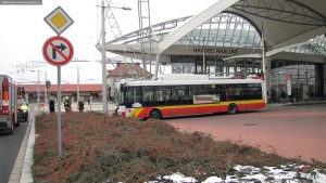 nehoda-trolejbusu-hradec-kralove-25-11-2015-3