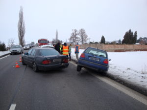 Hromadná dopravní nehoda I/33 - Hradec Králové - Jaroměř - 24.1.2017