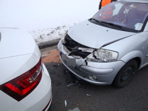 Hromadná dopravní nehoda I/33 - Hradec Králové - Jaroměř - 24.1.2017