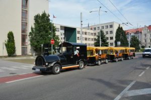 turisticky-vlacek-hradec-kralove-foto-dpmhk-1