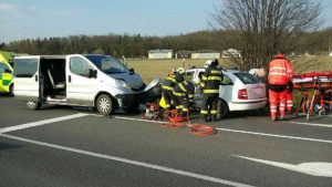 dopravni-nehoda-vysoke-myto-i-35-2-4-2017-2