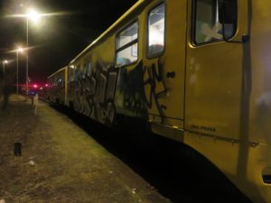 vandal-vlak-ceske-drahy-3