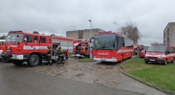 Včerejší požár v Novém Městě – evakuace 15 nájemníků, včetně 3 dětí